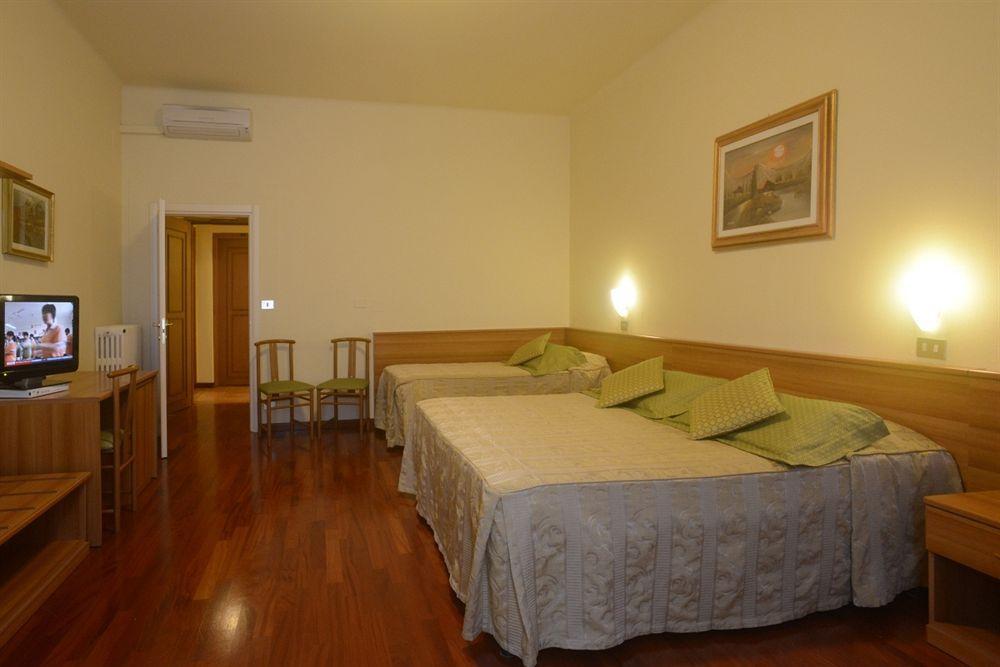 Hotel Colomba Флоренция Екстериор снимка